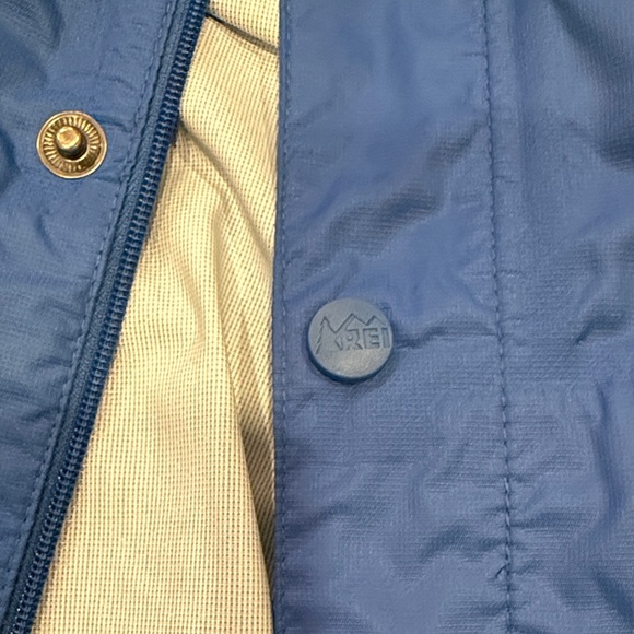 REI Kids' Blue Hooded Rain Jacket - Picture 4 of 4
